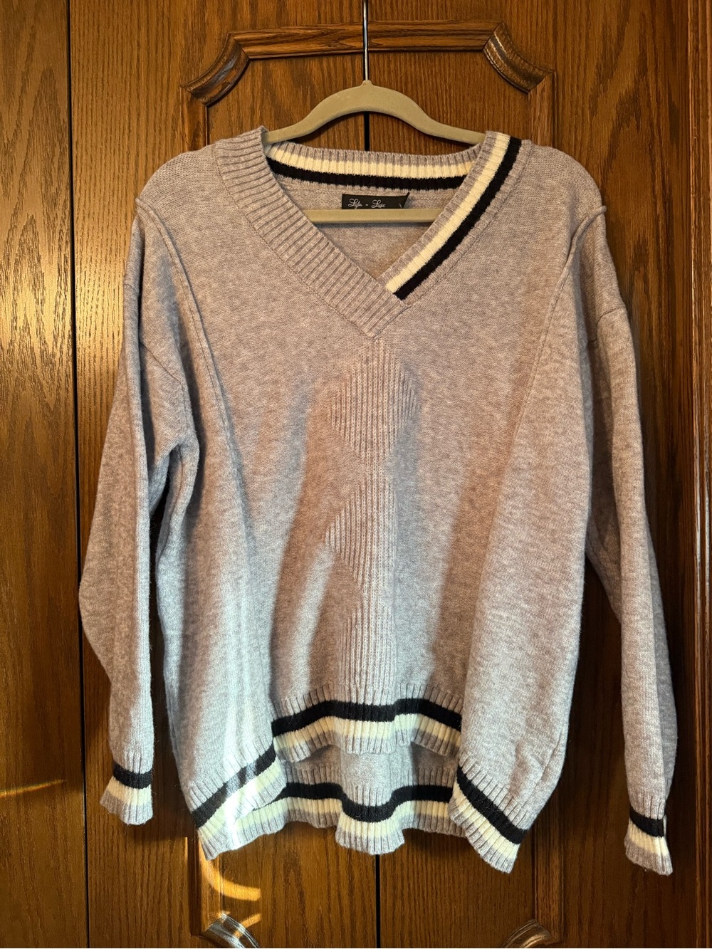Women’s V-Neck Sweater with Stripe Trim - Light Gray